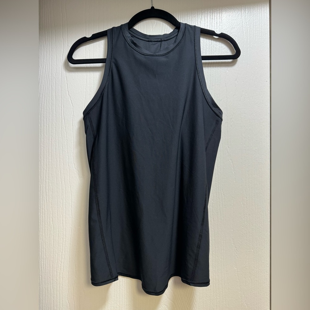 Lululemon tank top all tied up. Open back - Picture 2 of 4